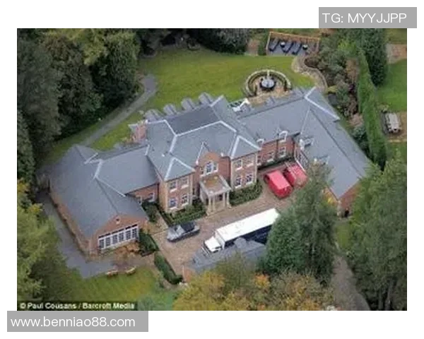 伦敦足球明星豪宅揭秘:奢华生活与独特设计的完美结合 伦敦足球明星豪宅揭秘:奢华生活与独特设计的完美结合