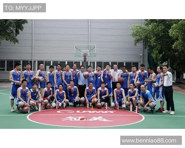 南京篮球队展现出色团队协作能力助力联赛表现分析 南京篮球队展现出色团队协作能力助力联赛表现分析