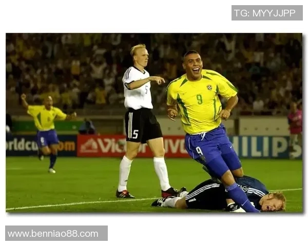 打造足球明星风范的发型技巧与步骤分享 打造足球明星风范的发型技巧与步骤分享