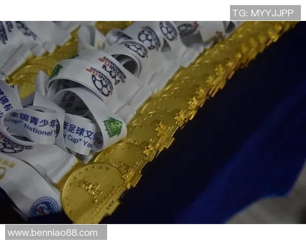 拆箱足球的魅力揭秘:如何通过开箱体验提升你的足球热情与参与感 拆箱足球的魅力揭秘:如何通过开箱体验提升你的足球热情与参与感